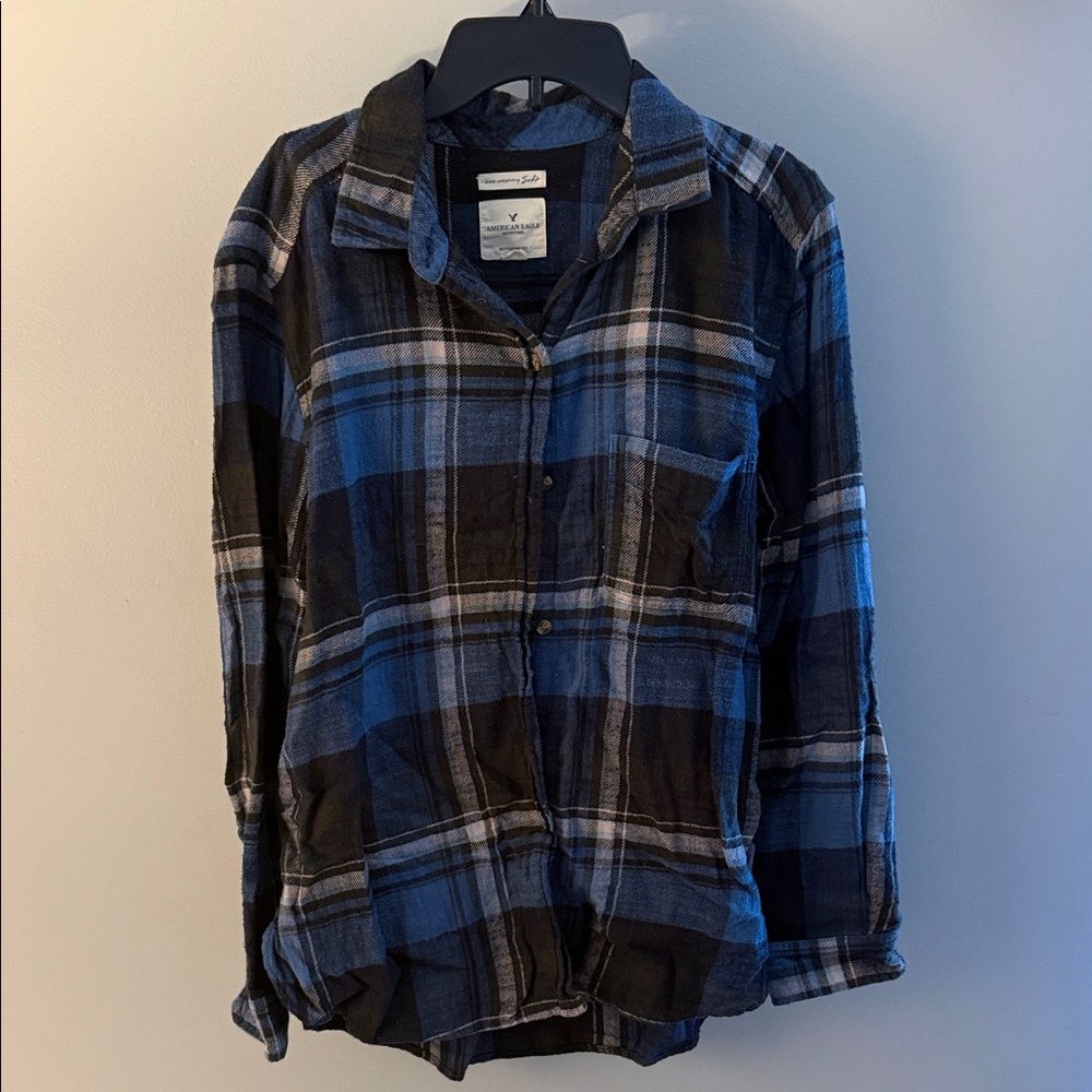 American Eagle Outfitters Blue and Black Checkered Shirt